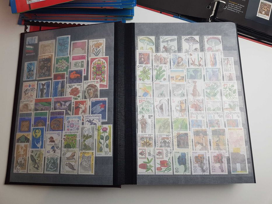 Vand colectie Timbre de pe Glob - Hachette