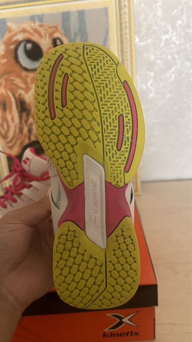 Кроссовки для девочек