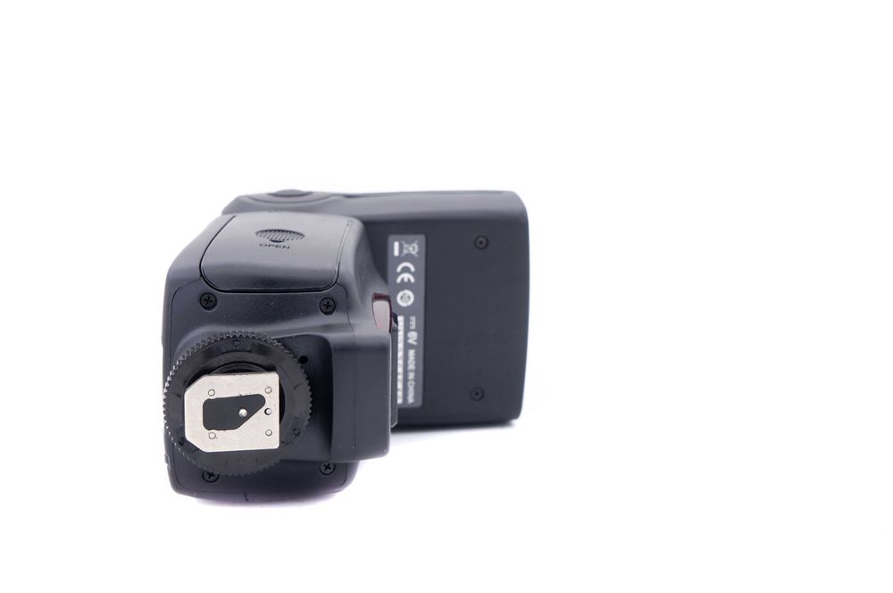 Blit universal Yungnuo YN 560 II rabatabil, rotativ