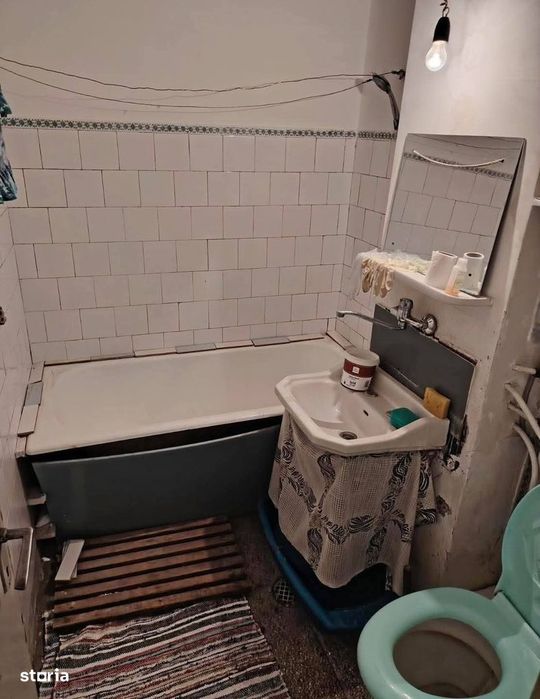 Apartament 2 camere, Craiovița Nouă, coloana de gaze