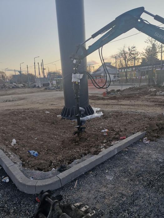 Miniexcavator de inchiriat