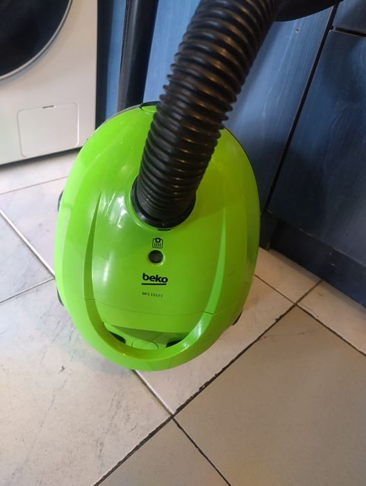 Продавам прахосмукачка Beko