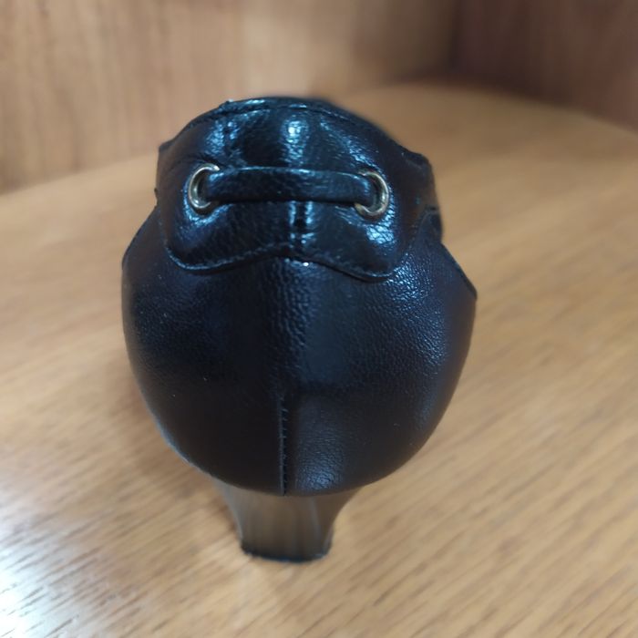 Кожаные туфли 36 размера