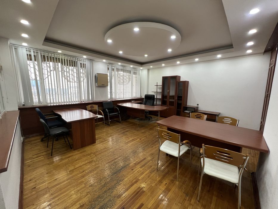 Аренда под офис С Мебелью! 2 комната, 2 минут от метро Айбек! 55м2