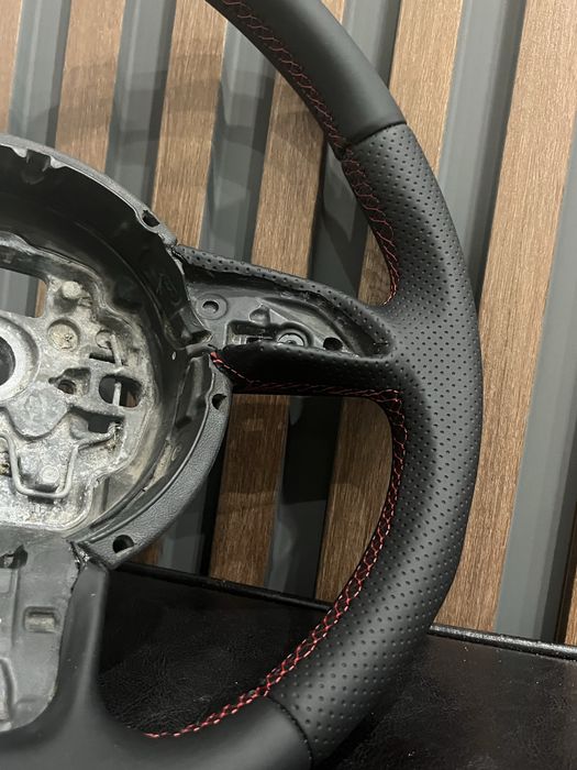 Волан за Audi (Ауди) оригинален