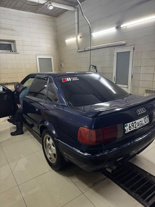 Продам ауди 80 б4 2.6 автомат 1.7лиион