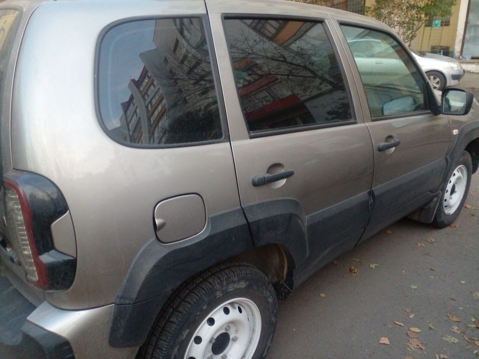 Lada Niva Trаvel   Лада Нива Трэвэл