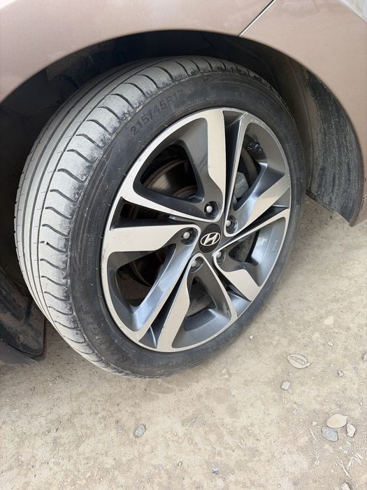 Продам шины с дисками