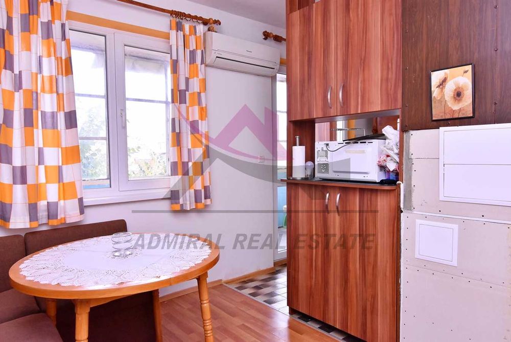 Дава се под наем Четиристаен апартамент в Варна, Цветен квартал - 90 кв.м за 450 € - Снимка #2