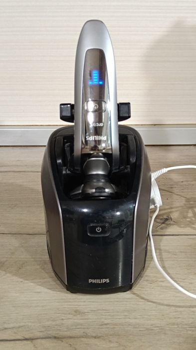 Philips Arcitec електрическа самобръсначка ,шейвър