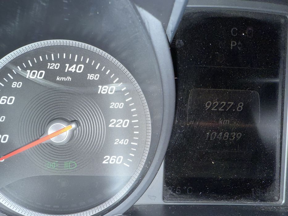 Mercedes Benz V 250