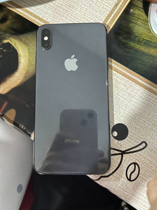 Iphone Xs Max ICloud blokida orqa chinni dars ketgan