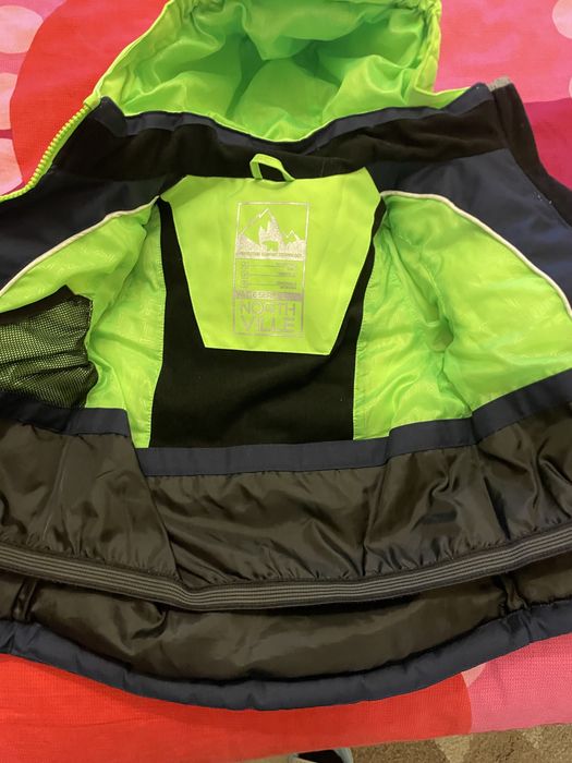 Geaca C&A baiat 4 ani