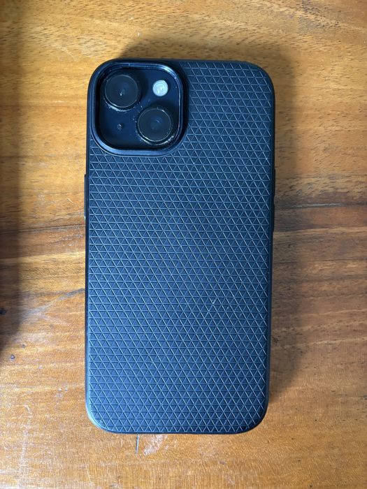 Продавам iphone 15