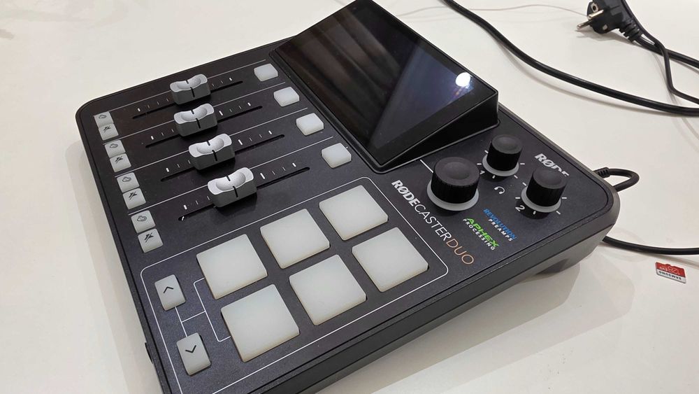 Rodecaster Duo Микшер для подкастов +SD Карта
