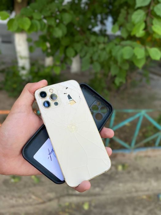 Срочно продаю iphone 12 pro