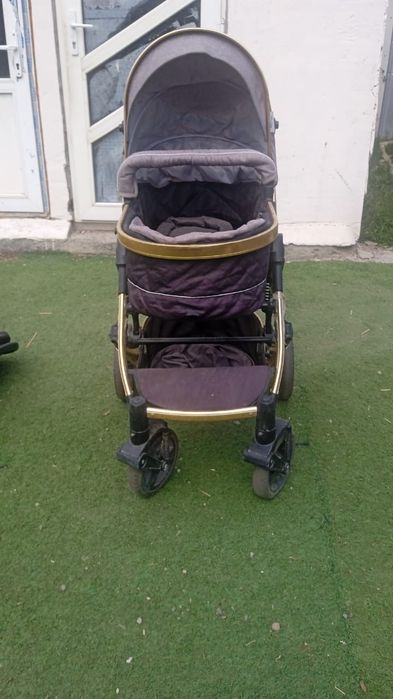 Продам коляску  срочно