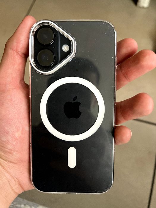 Iphone 16, айфон 16 в отличном состоянии