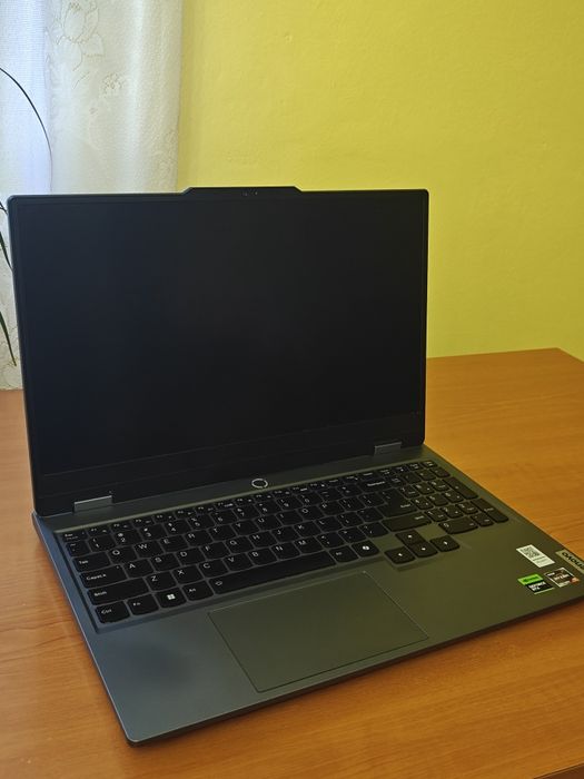Lenovo LOQ 15ARP9 15.6" RTX 4050m 500Gb Rom 12Gb Ram