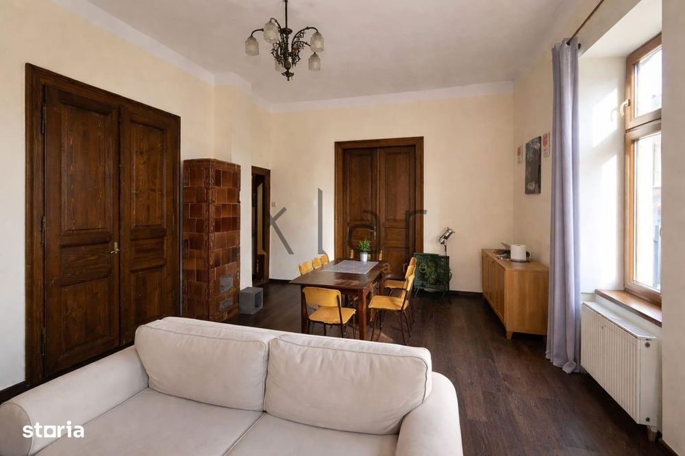Apartament spatios cu 4 camere in inima orasului