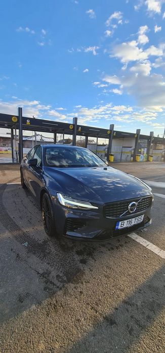 Volvo S60 Volvo S60 T8 R Design 4x4 plug in hibrid TVA Deductibil