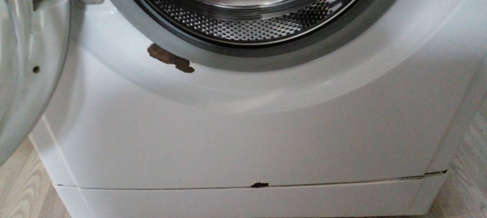 Б/у стиральная машина Indesit Wise 10