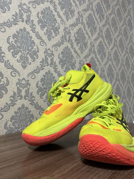 Кроссовки для волейбола asics metarise