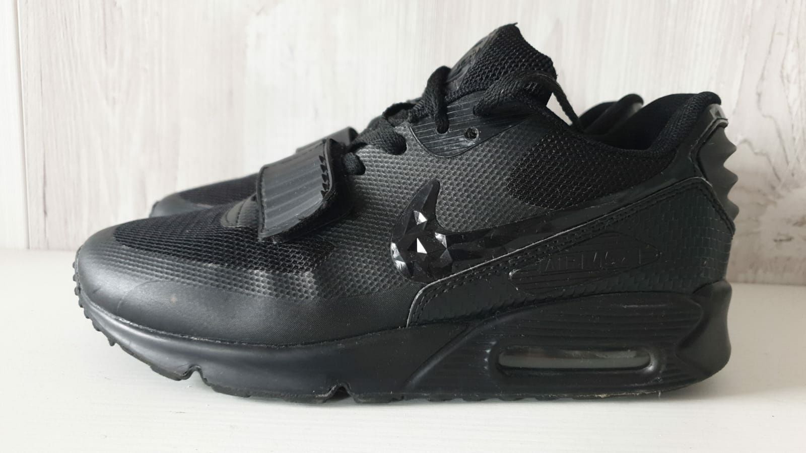 Air max outlet 90 yeezy black