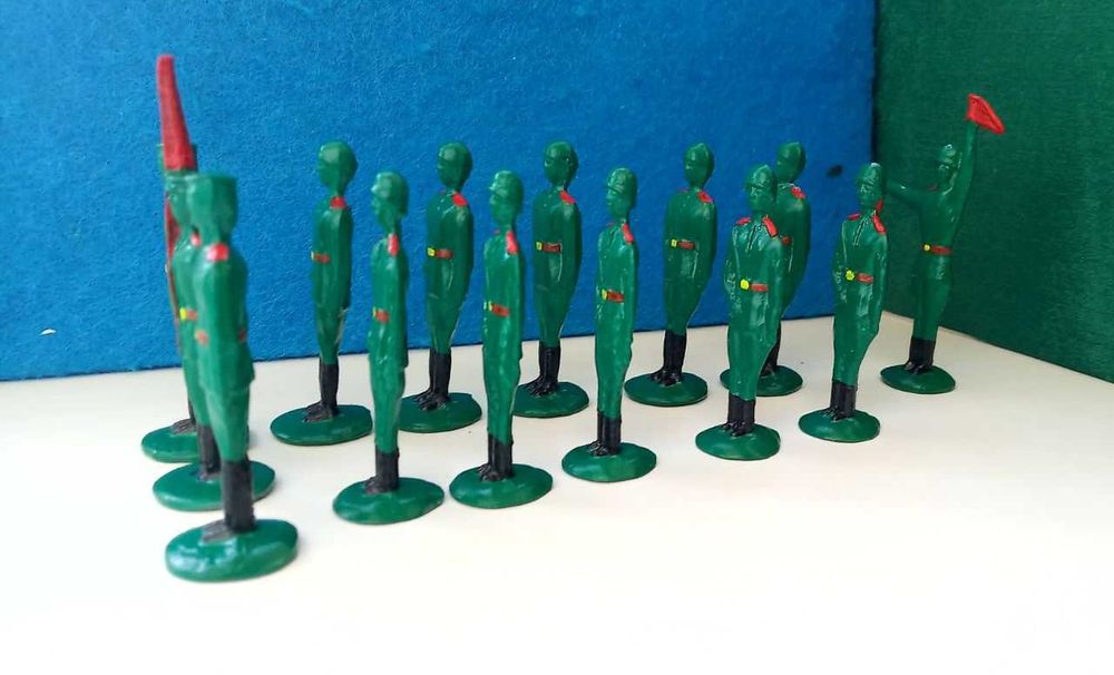 солдатики СССР оловянные 1960хгодов 14штук