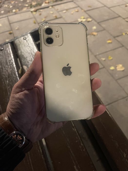 В продаже Айфон 12/128Gb