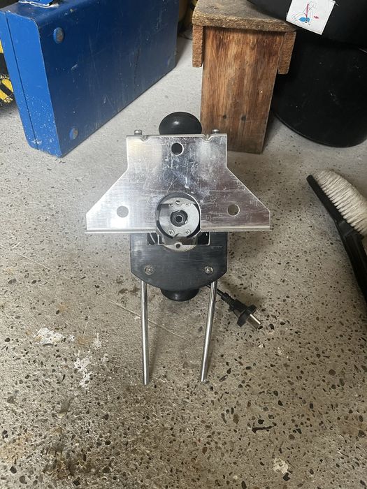 Freză electrică pentru lemn 1500W | Reglaj fin | Stare excelentă