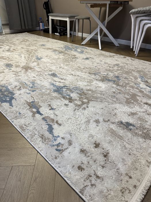 Ковер. 2 ковра коротковорсных