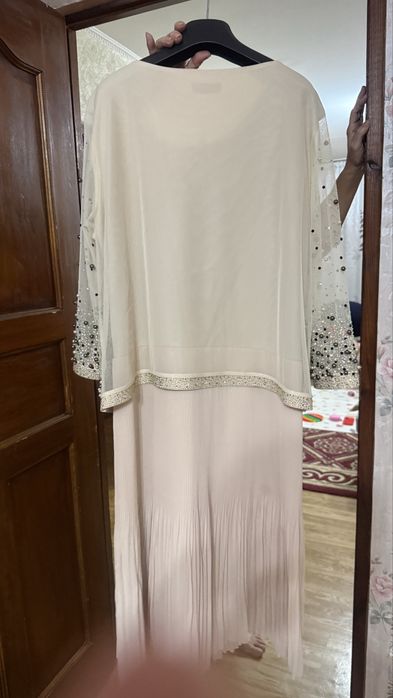 Продается нарядное вечернее платье