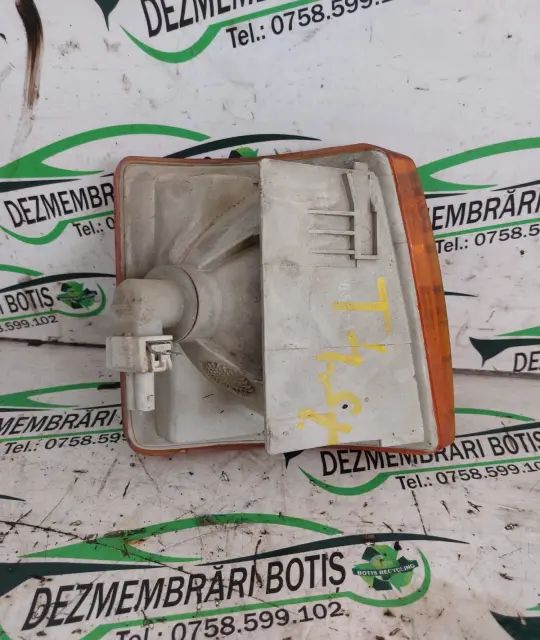Lampa semnalizare fata stanga Volkswagen VW Transporter 1995