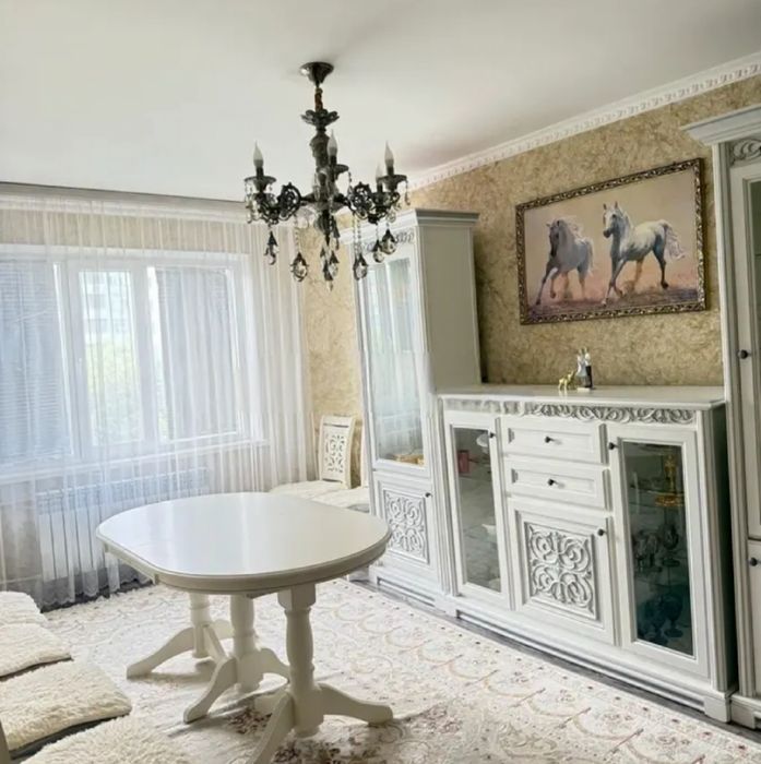 продам 4-х ком. дет.мир 5-этаж