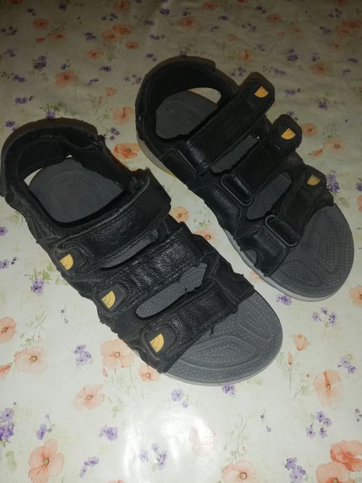 Сандалии на мальчика-подростка, продам!!!