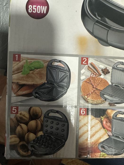 Продам вафельницу 8 в 1