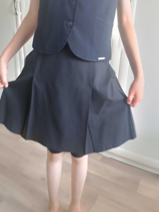 Продам школьные вещи для девочки