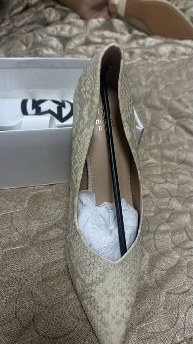 Продам новую туфли Марио Музи