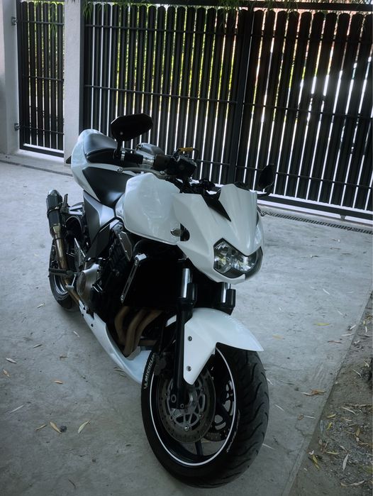Kawasaki z750.