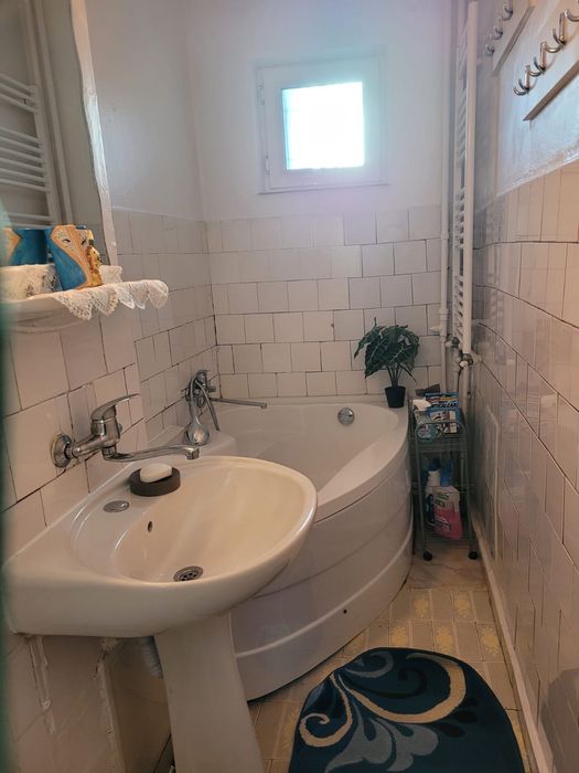 Apartament de închiriat cu 2 camere