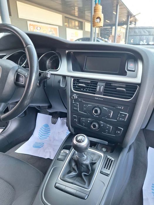 Audi a5 2.0 Tdi An 2012 masina merge si arata foarte bine