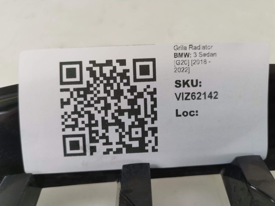 БМВ 3 Седан / BMW 3 Sedan [ - ] Оригинална радиаторна решетка в добро