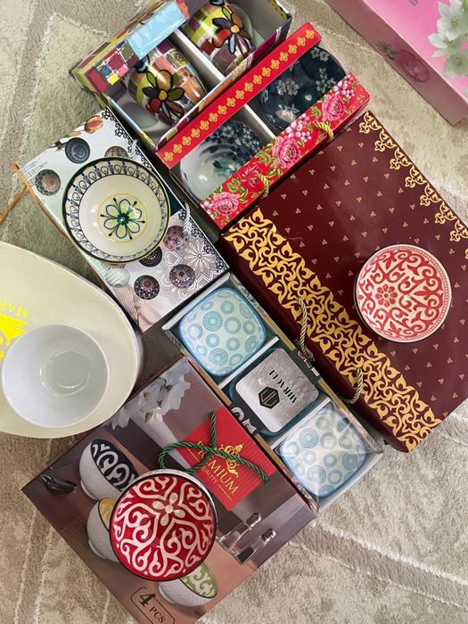 Түрлі ыдыстар сатылады