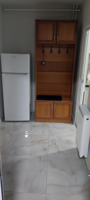 Închiriez garsonieră