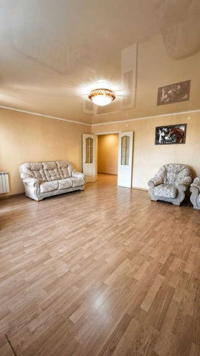 Продажа 3-комнатной квартиры в спальном районе