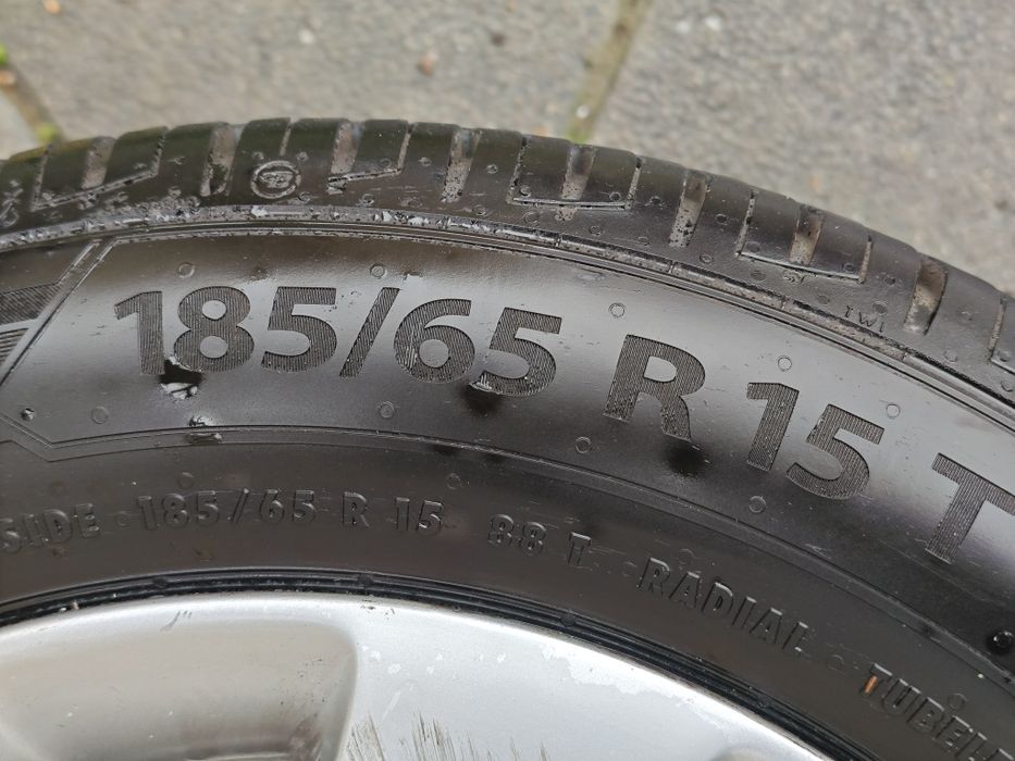 Джанти 15ки 4х100 с летни гуми Barum 185/65/15