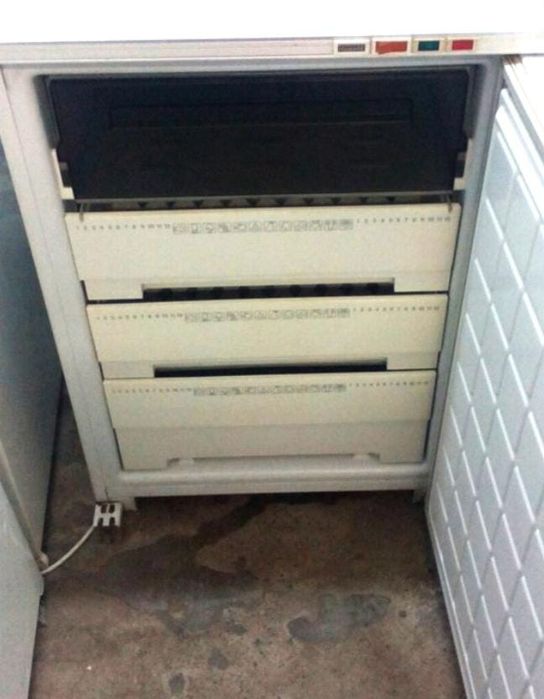 Продам морозильную камеру