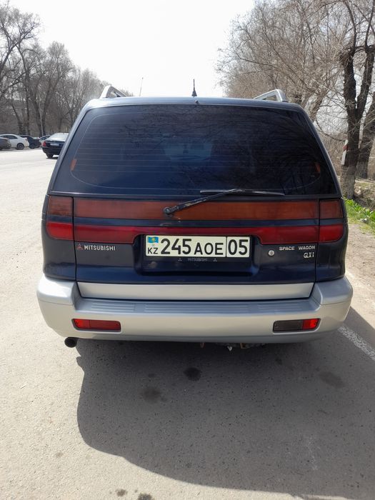 Продам Mitsubishi space wagon.