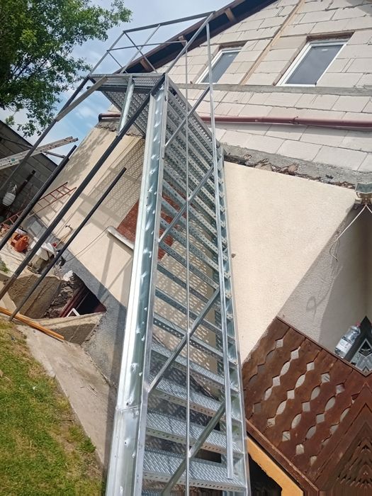 Scara metalica zincata 5m noi